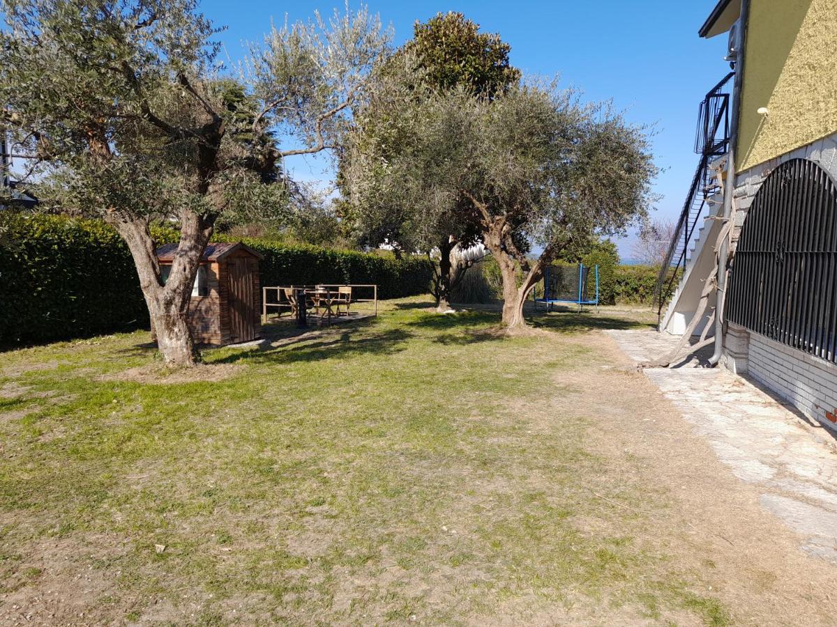 Villa La Magnolia - Private Beach Access, Garden, Views Lazise Extérieur photo