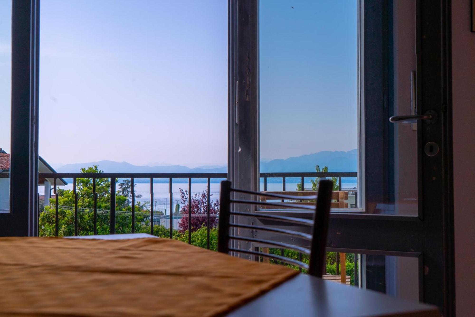 Villa La Magnolia - Private Beach Access, Garden, Views Lazise Chambre photo