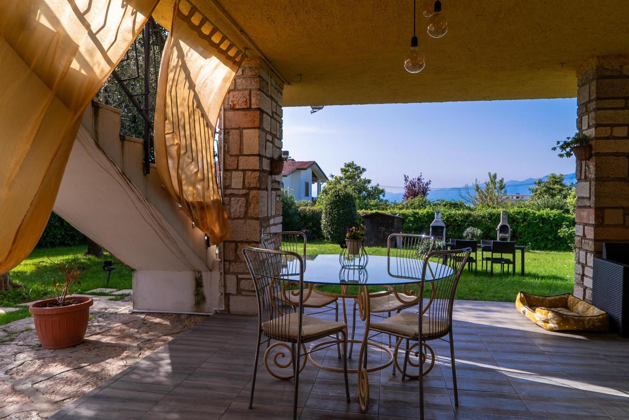 Villa La Magnolia - Private Beach Access, Garden, Views Lazise Extérieur photo